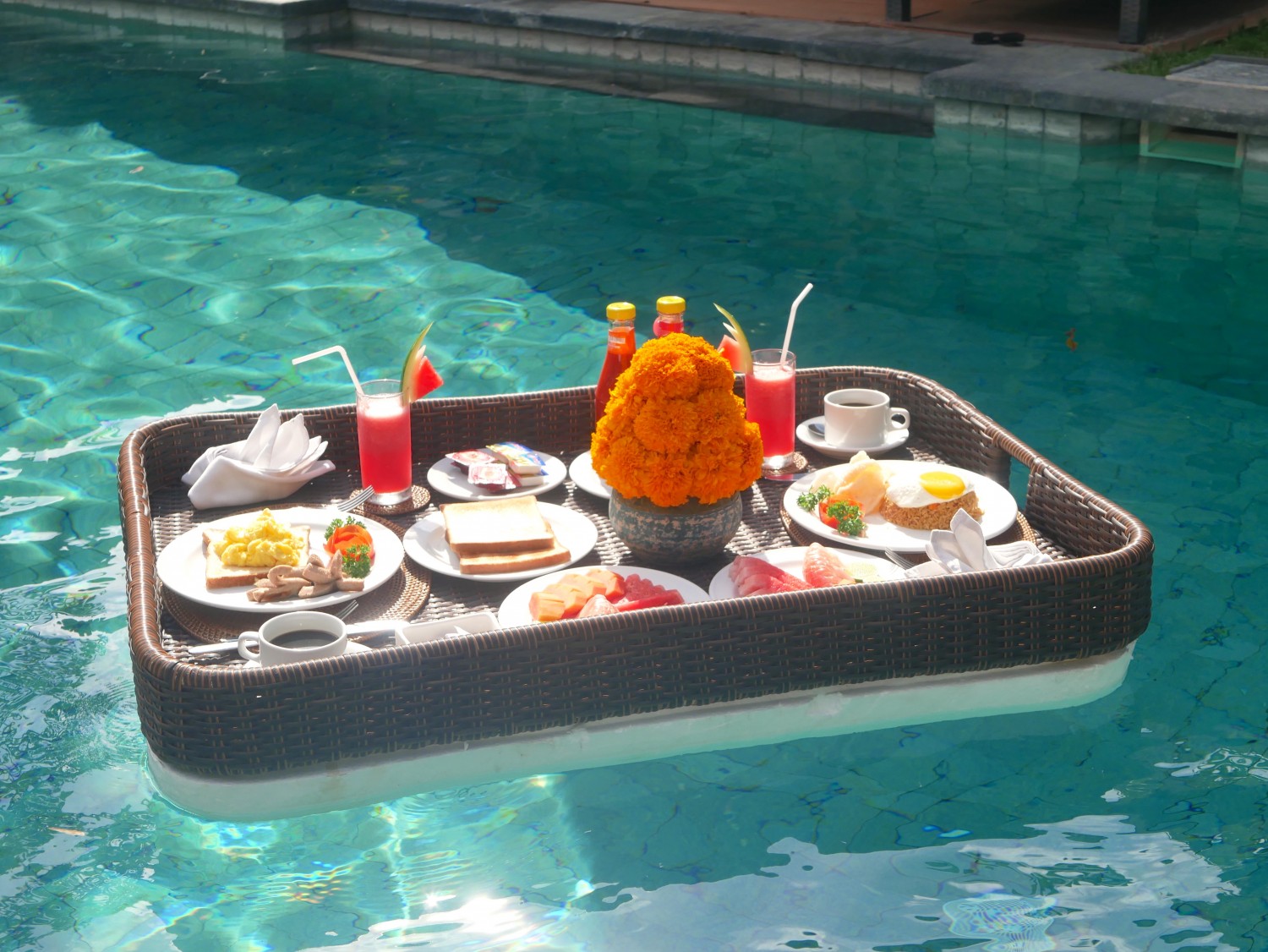 Floating Breakfast